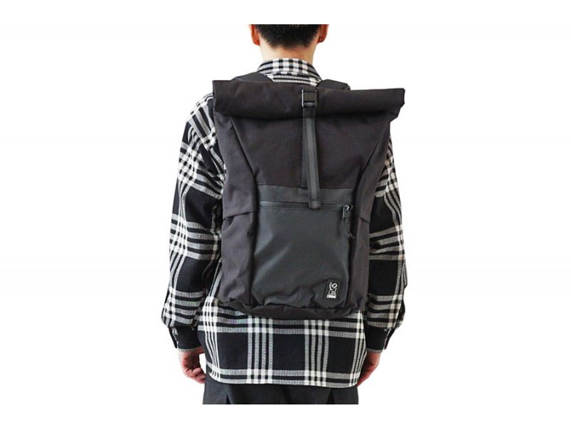 Zaino Chrome Industries Yalta 4,0 30L nero per bici online