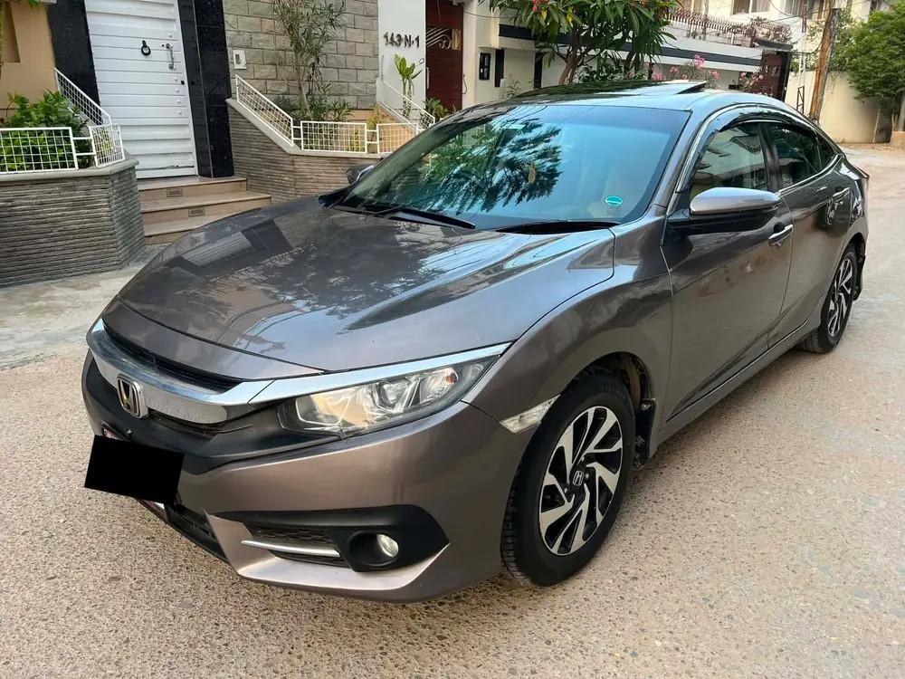 Honda Civic Oriel 1.8 i-VTEC Automatic 2018 for Sale — image 3