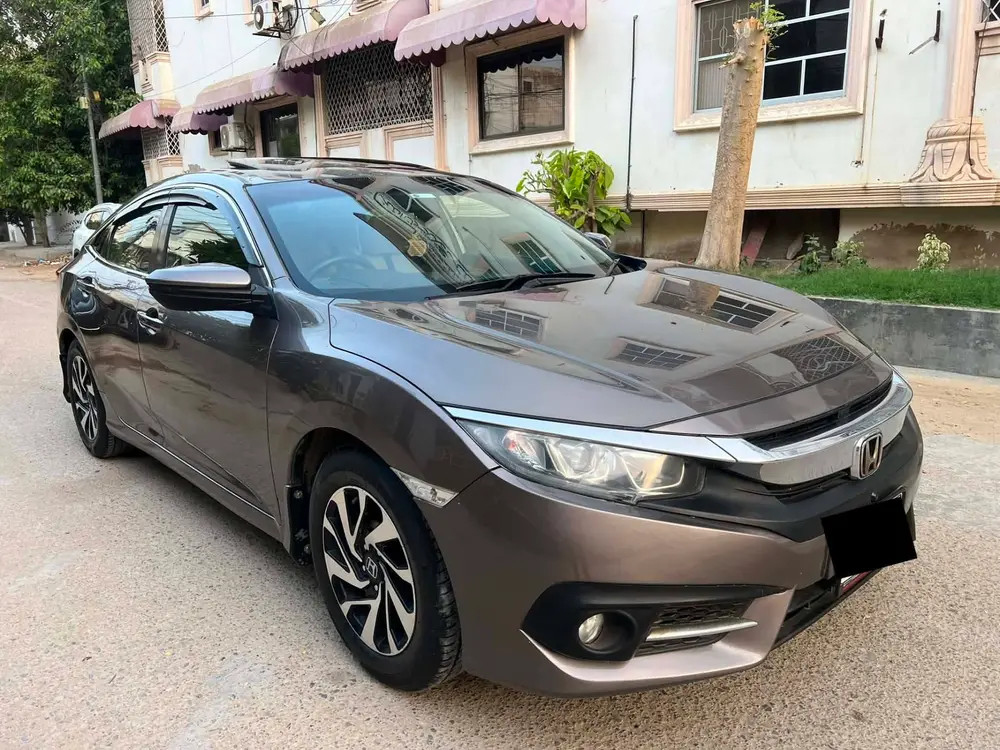 Honda Civic Oriel 1.8 i-VTEC Automatic 2018 for Sale — image 4
