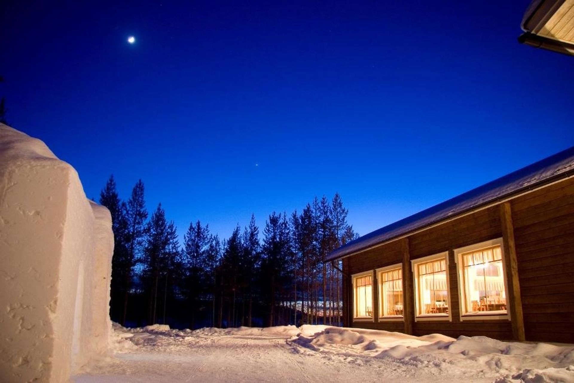 Arctic Snowhotel & Glass Igloos