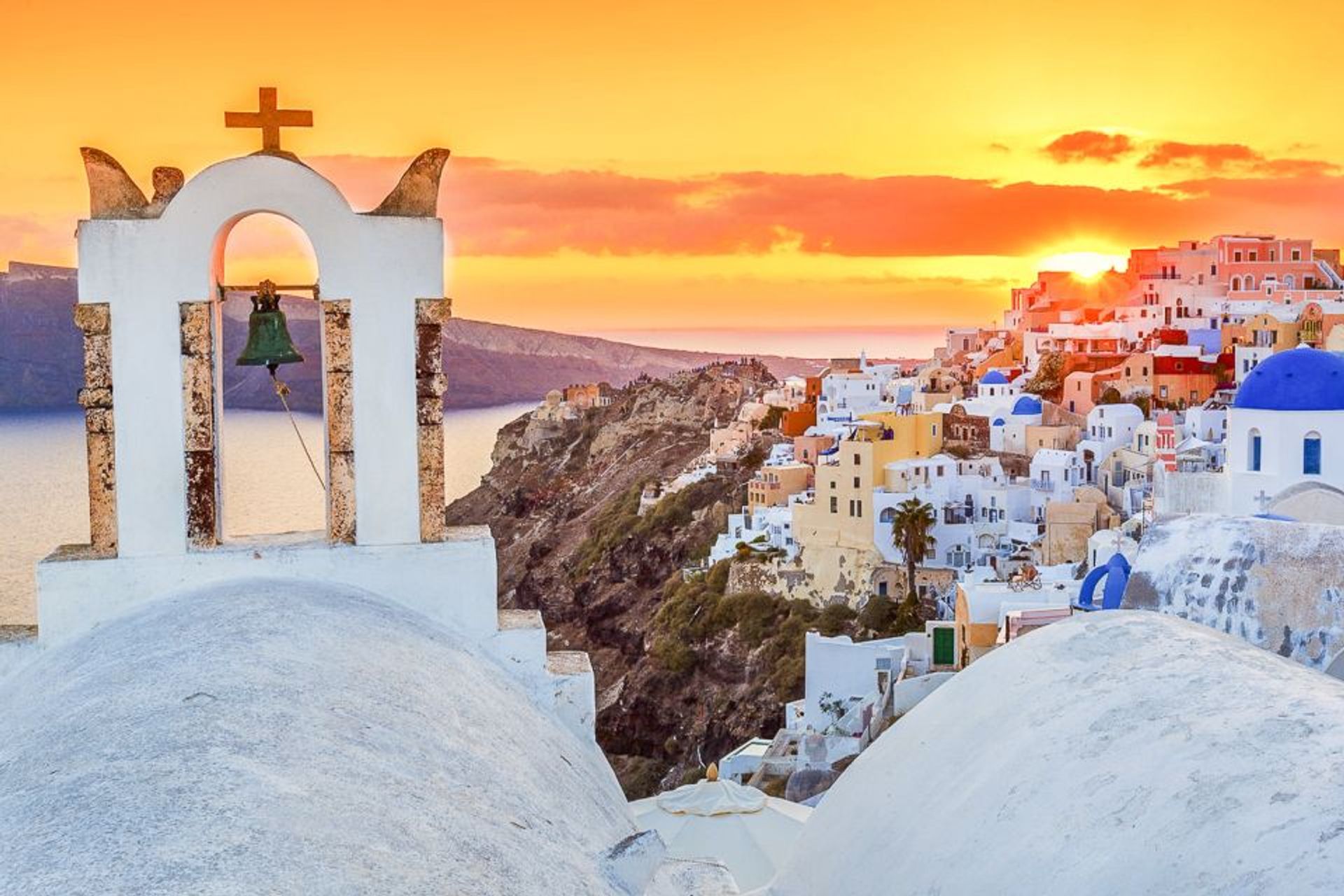 Best of Santorin: Highlights, Weinprobe & Sonnenuntergang in Oia