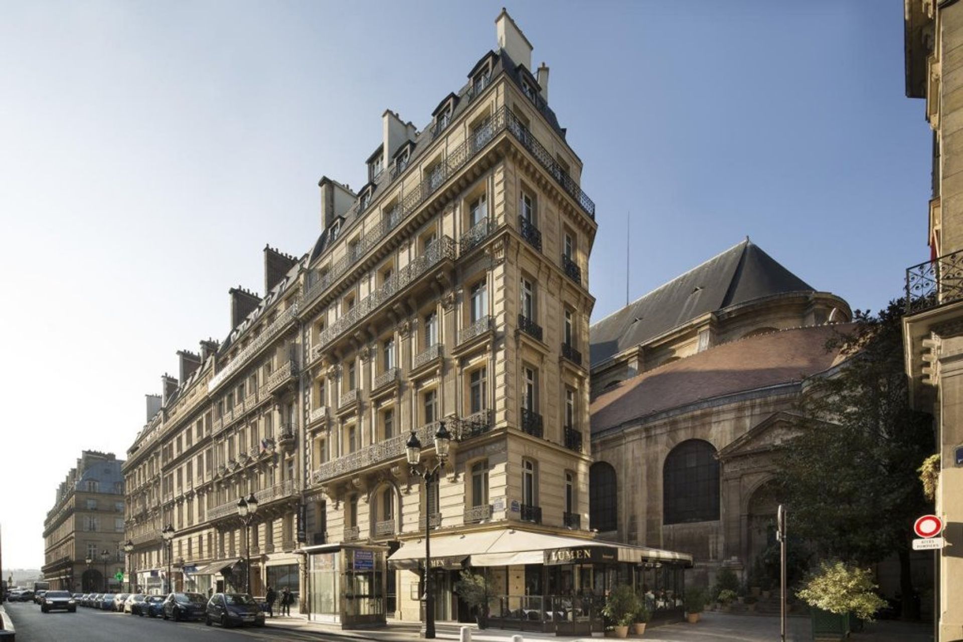 Hotel Lumen Paris Louvre