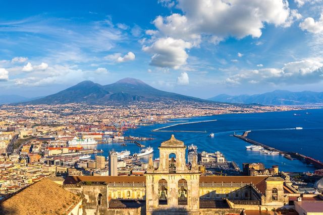 Neapel – Italiens pulsierende Metropole voller Geschichte und Genuss