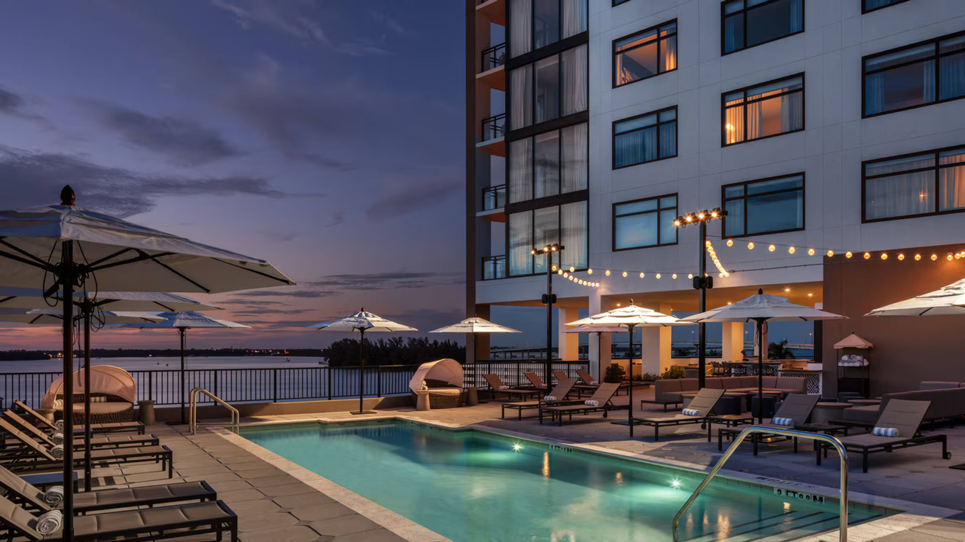 Luminary Hotel & Co., Autograph Collection (Fort Myers)