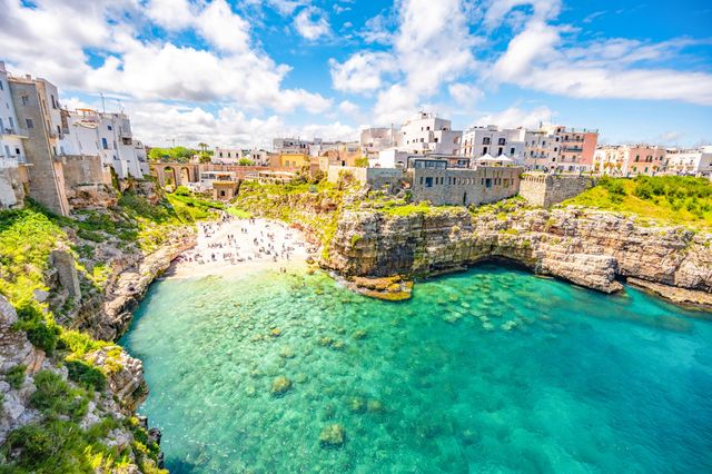 Von Bari nach Polignano a Mare – Küstenzauber & atemberaubende Ausblicke
