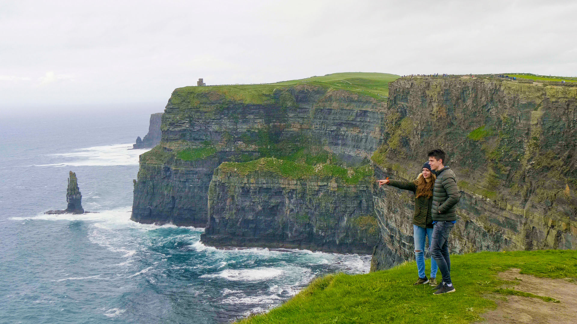 Tagestour: Cliffs of Moher, The Burren & Galway 