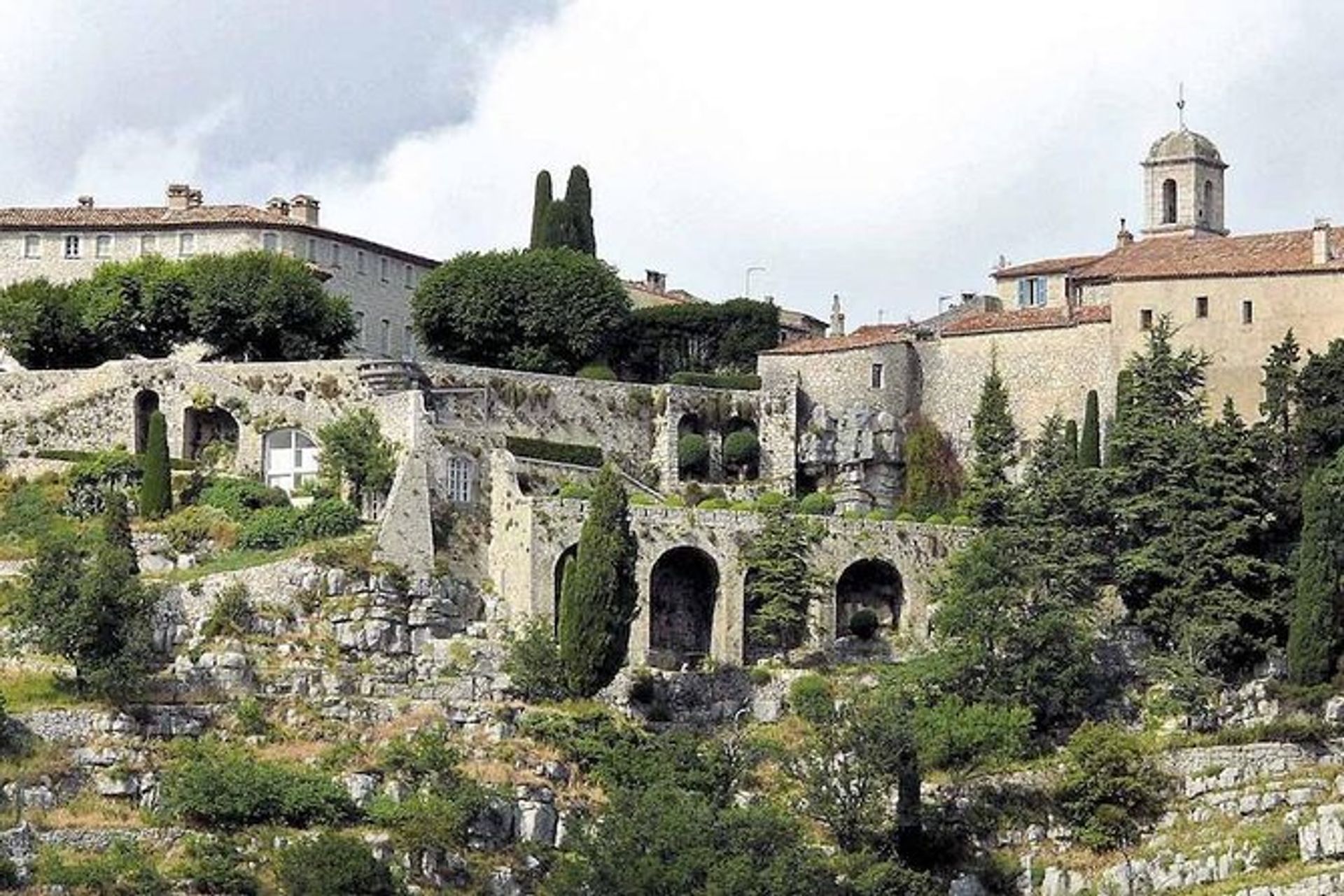 Ganztagesausflug zu mittelalterlichen Dörfern an der französischen Riviera ab Nizza
