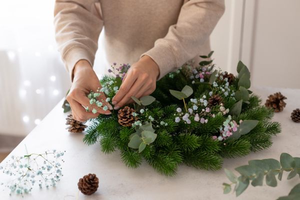 10 Beautiful Christmas Crafts to Make and Sell This Christmas 2
