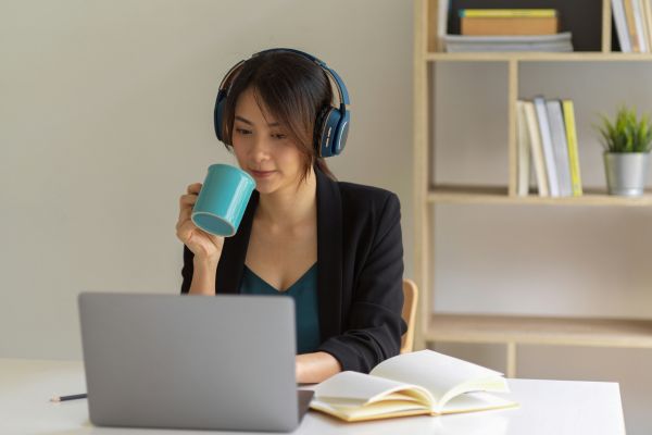 earn money transcribing online