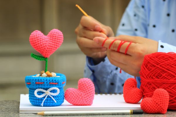 15 Easy DIY Crafts to Make and Sell Online for Extra Cash 3