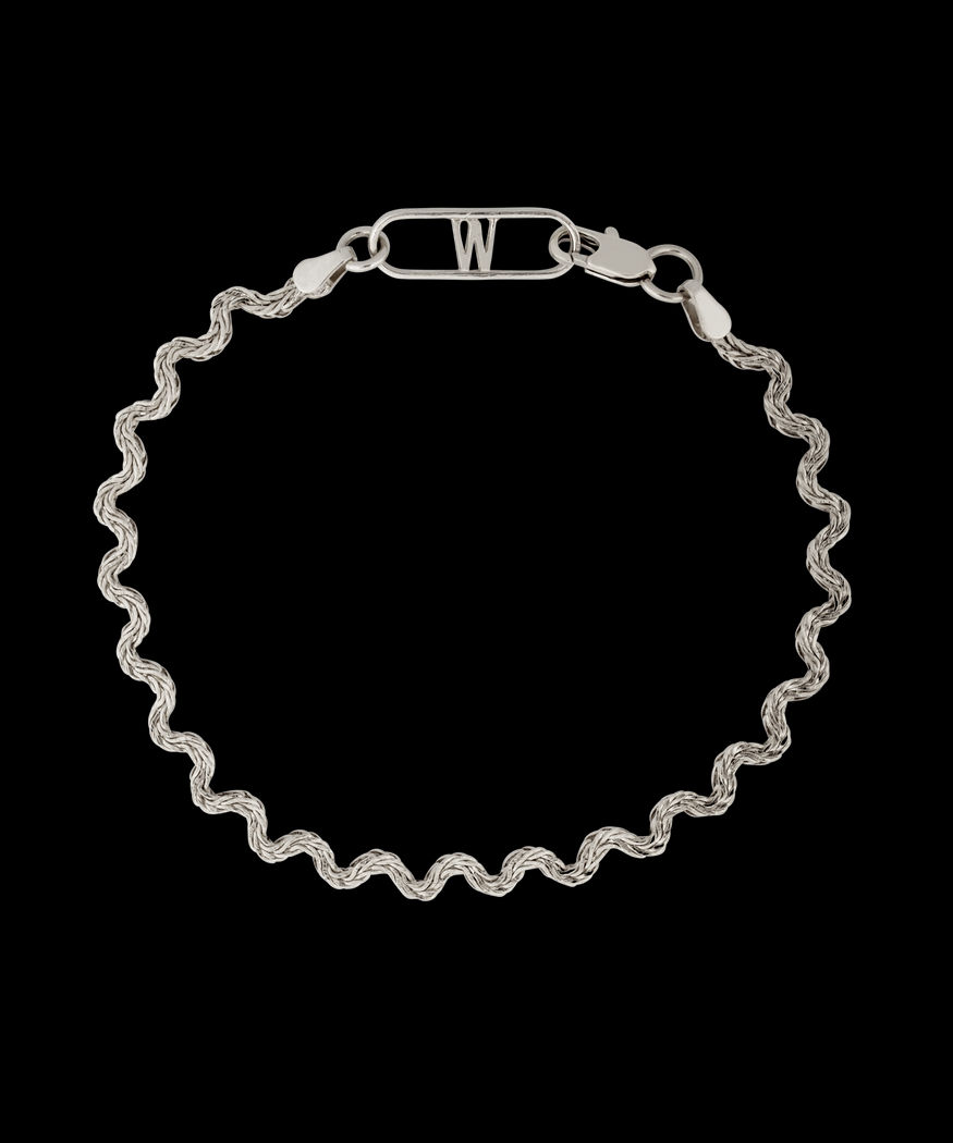 A WALD Berlin Irina Bracelet Silver with a diamond clasp.