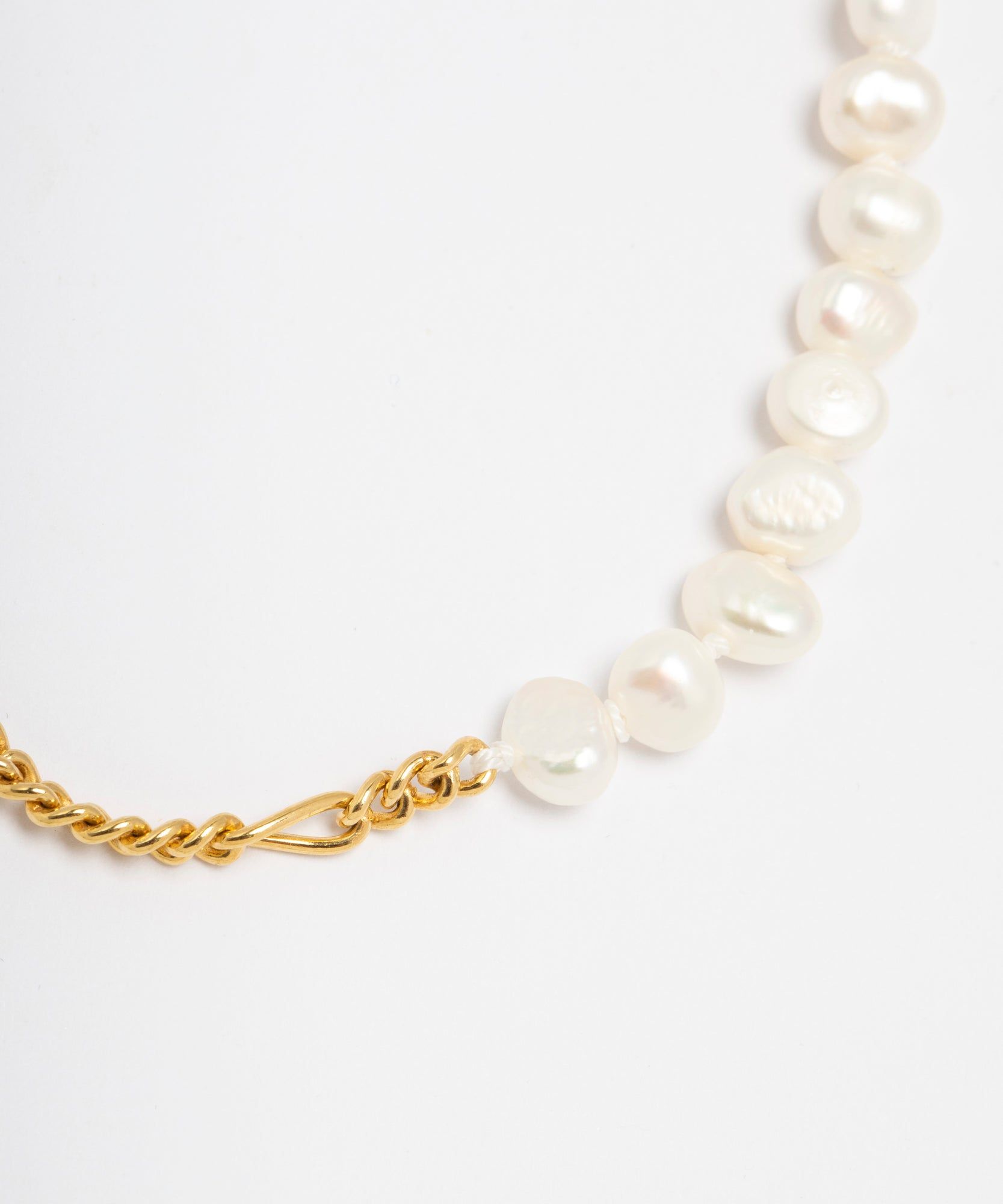 A handmade Pas De Deux Bracelet / Anklet with a gold chain, WALD Berlin.