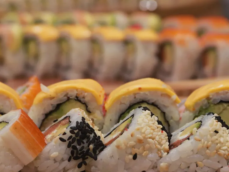 Sushi Youzar gallery image 8