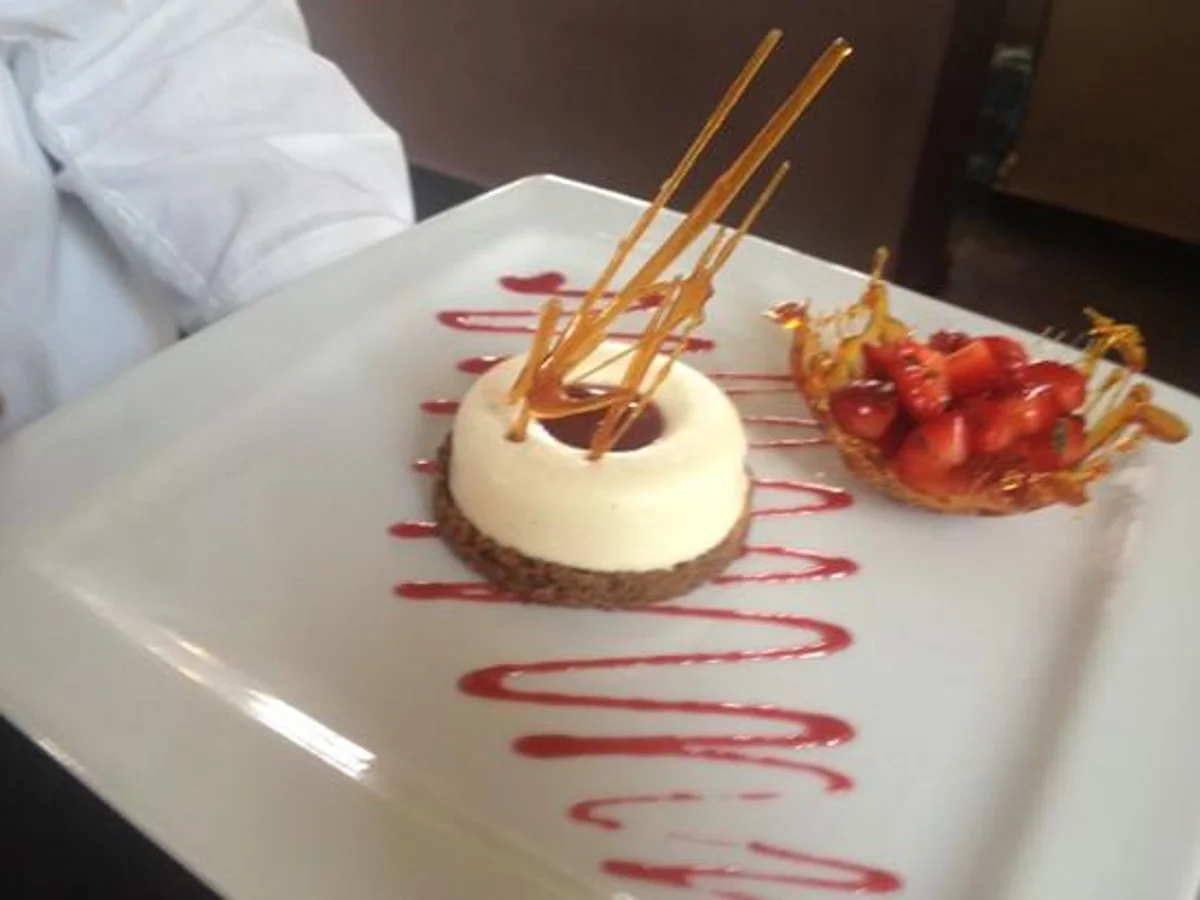 COSMOPOLITAN RESTAURANT gallery image 15