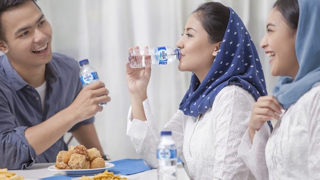 5 Tips Sahur Agar Tidak Mudah Lemas Selama Puasa Di Bulan Ramadan Sehat Aqua