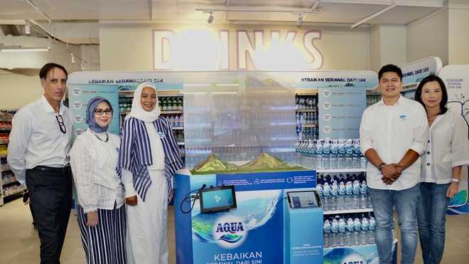 Danone-AQUA Hadirkan Pojok Hidrasi Sehat Bersama Farmers Market