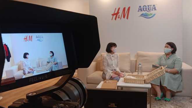 Danone-AQUA dan H&M Indonesia Perkuat Inisiatif bottle2fashion