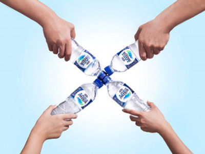 Berolahraga Dengan Menggunakan Perabotan Yang Ada Di Rumah