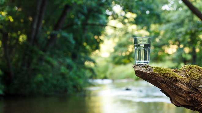 Mengenal Air Pegunungan, Salah Satu Sumber Air Minum