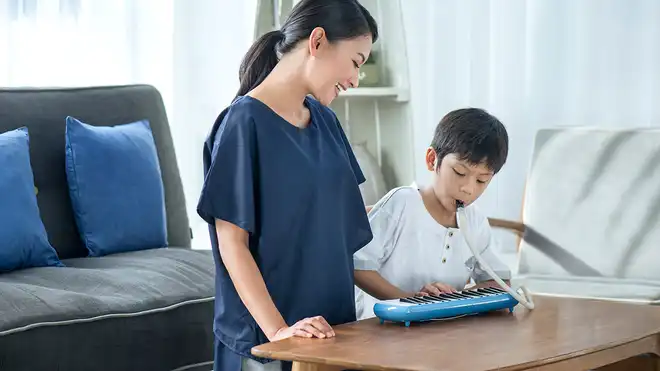 Pentingnya Hidrasi Sehat Pada Anak, Apa Saja Tipsnya?