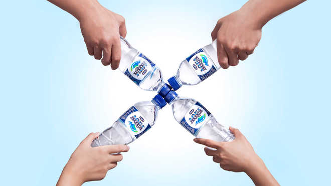 Minum Air Mineral, Cara Menghilangkan Dehidrasi Terbaik