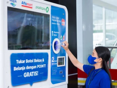 Ajak Konsumen Kelola Sampah, Danone-AQUA dan Alfamart Luncurkan Reverse Vending Machine