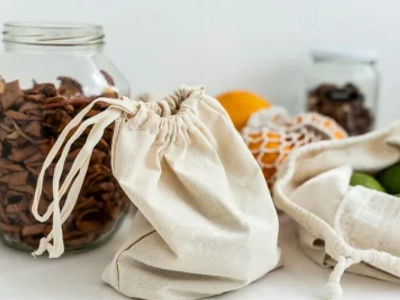 10 Cara Mengurangi Sampah Plastik Sehari-Hari dengan Mudah