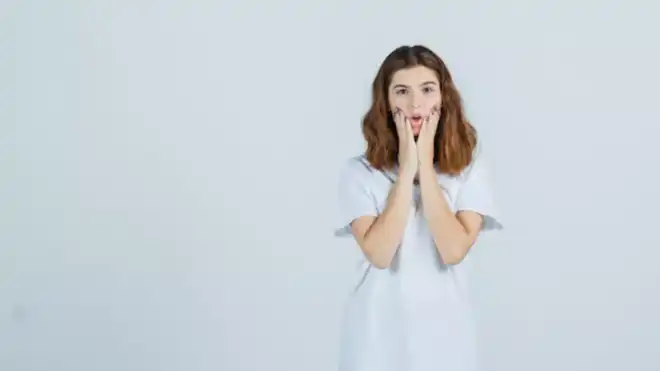 9 Cara Meniruskan Pipi Tembem secara Alami & Medis