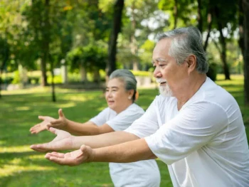 Tai Chi: Pengertian, Manfaat, & Cara Melakukannya