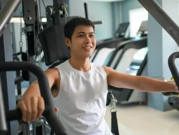 8 Cara Membentuk Otot Dada dengan Cepat dan Efektif
