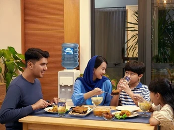 10 Jajanan Kue Tradisional Jawa yang Legit dan Enak!