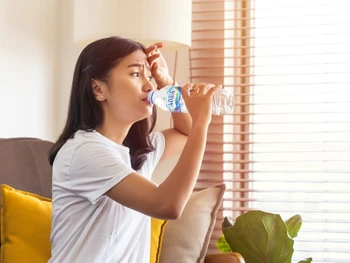 Cara Menghitung Takaran Minum Air Putih Sesuai Berat Badan
