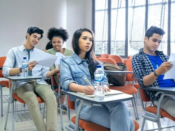 7 Cara Meningkatkan Motivasi Belajar agar Lebih Fokus
