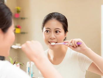 9 Cara Merawat Gigi dan Mulut agar Tetap Sehat, Yuk Lakukan!