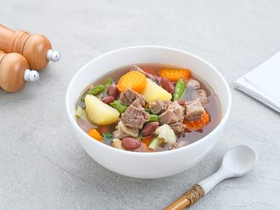 8 Rekomendasi Makanan yang Baik Dikonsumsi saat Demam