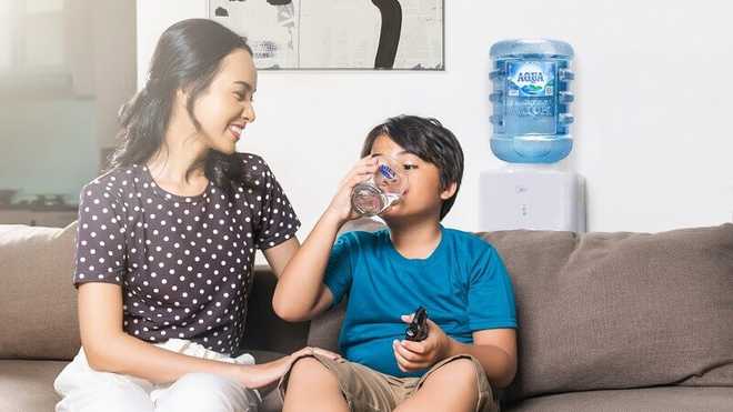 Ini Dia 6 Cara Mengatasi Anak Susah Minum Air Putih