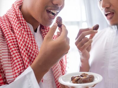 10 Menu Berbuka Puasa untuk Orang Diet, Enak & Rendah Kalori