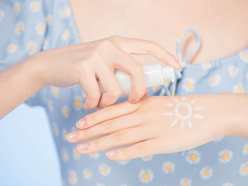 8 Manfaat Sunscreen dan Cara Menggunakannya dengan Benar