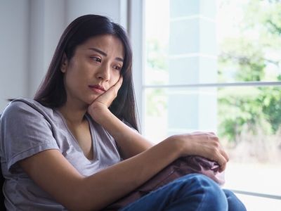 10 Cara Menghilangkan Pikiran Negatif Agar Hidup Bahagia
