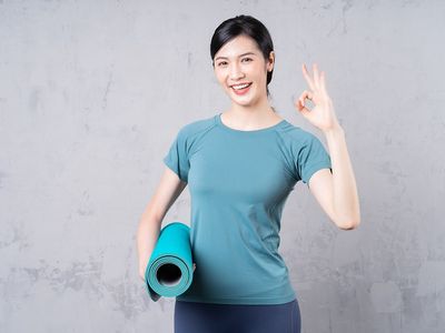 Apa itu Leg Raise? Ini Manfaat, Variasi & Cara Melakukannya