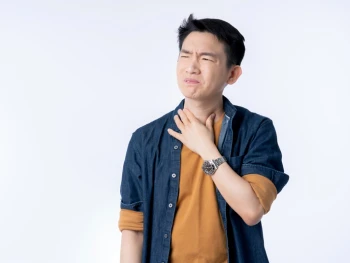 9 Cara Mengatasi Tenggorokan Gatal dan Penyebabnya