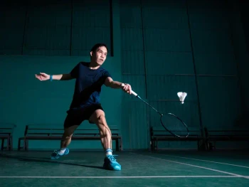 Teknik Footwork Bulu Tangkis: Pengertian & Fungsi