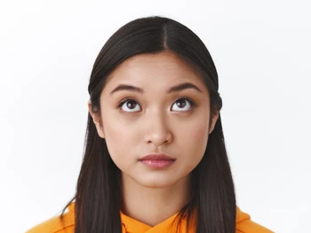 9 Cara Menghilangkan Mata Panda Secara Alami, Ampuh!