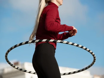 10 Manfaat Hula Hoop bagi Kesehatan, Efektif Membakar Kalori!