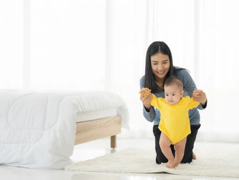 Tahap Perkembangan Motorik Anak Usia Dini (0-12 Bulan)