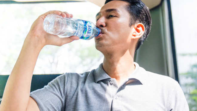 17 Manfaat Minum Air Putih Untuk Kesehatan Yuk Simak Sehat Aqua 3927