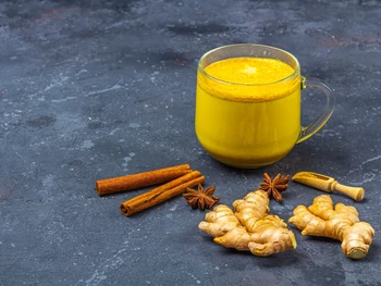 10 Manfaat Minum Kunyit Asam untuk Kesehatan Tubuh, Catat!