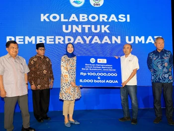 AQUA & Dewan Masjid Indonesia (DMI) Tanda Tangani MoU, Perkuat Kemitraan Strategis untuk Tingkatkan Kesejahteraan Umat