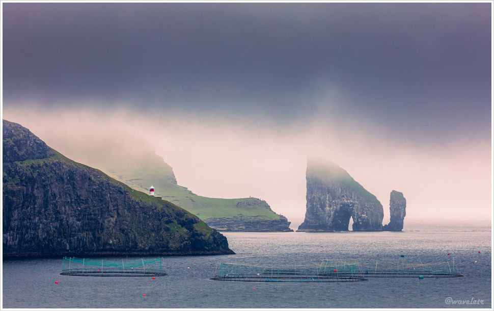 Sørvágur Lighthouse and Drangarnir