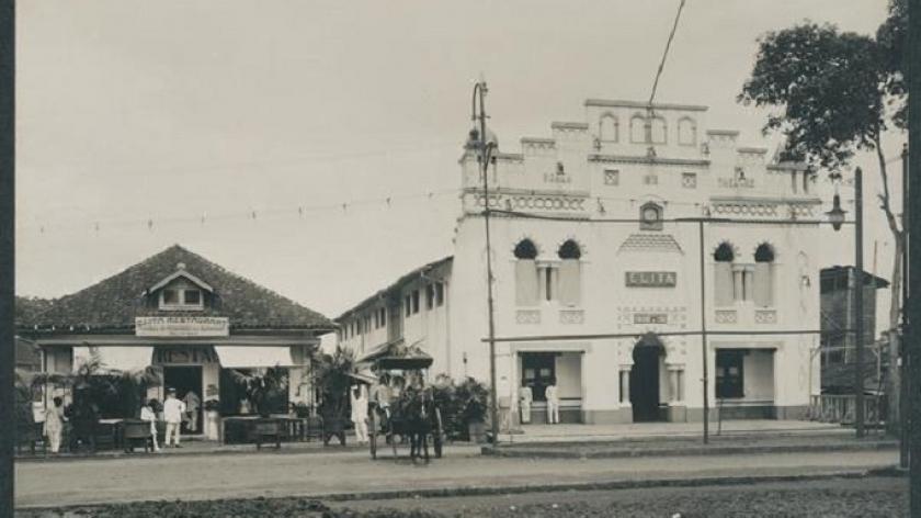 Elita Cinema in Bandung. (KITLV Collection 11886, source:digitalcollections.universiteitleiden.nl)